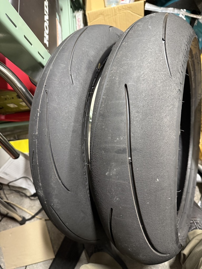 クシタニのレーシングブーツ K－4539: ぶん田のイニシャルB